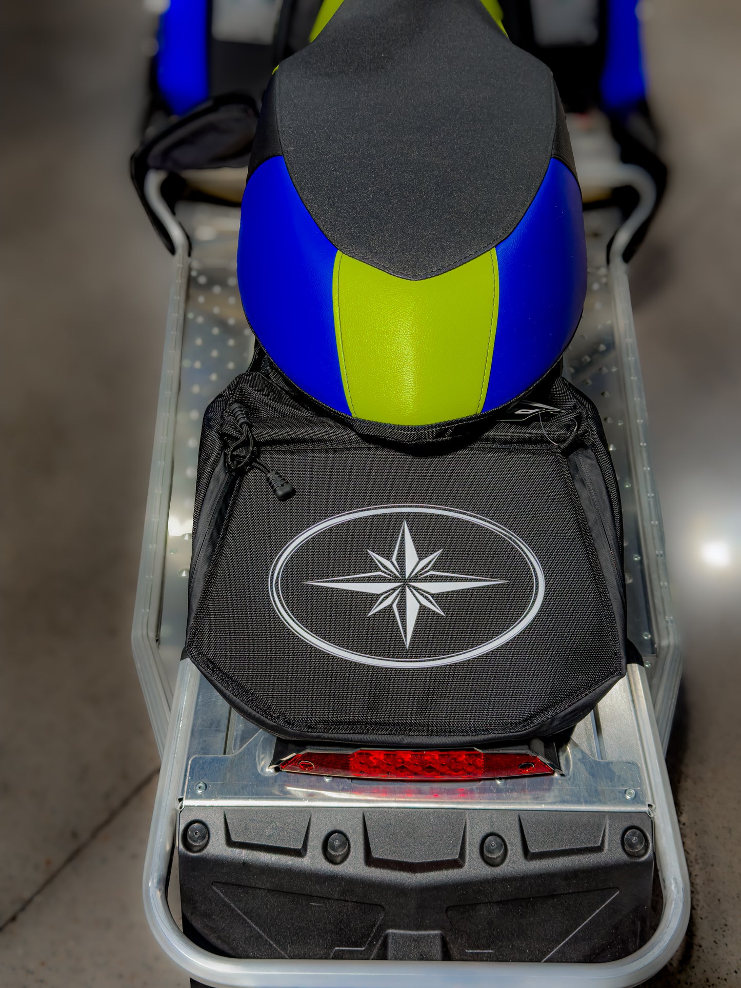 Polaris Tunnel Bag